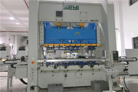 如何快速判斷且維修沖床機械手出現的故障問題？