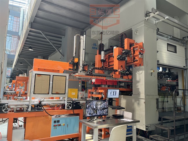 沖壓自動(dòng)化機(jī)械手在汽車(chē)制造業(yè)中的應(yīng)用有哪些？