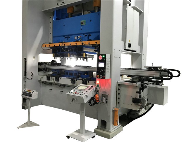 探究沖壓三次元機(jī)械手聯(lián)動(dòng)自動(dòng)化沖壓生產(chǎn)的實(shí)現(xiàn)機(jī)制？